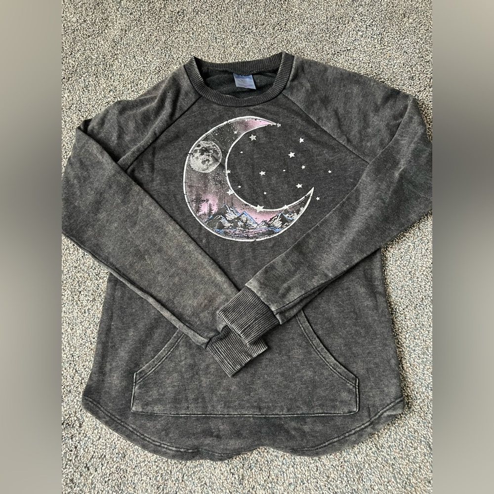 Moon sweater